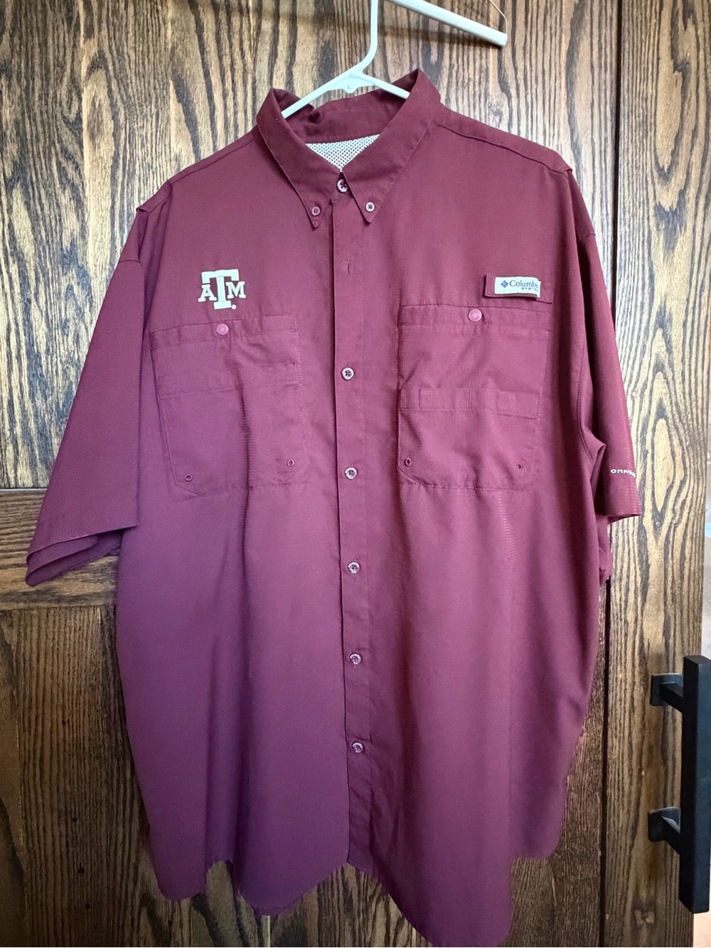 Columbia Collegiate Maroon Short-Sleeve Button-Up Shirt (Texas A&M Logo)